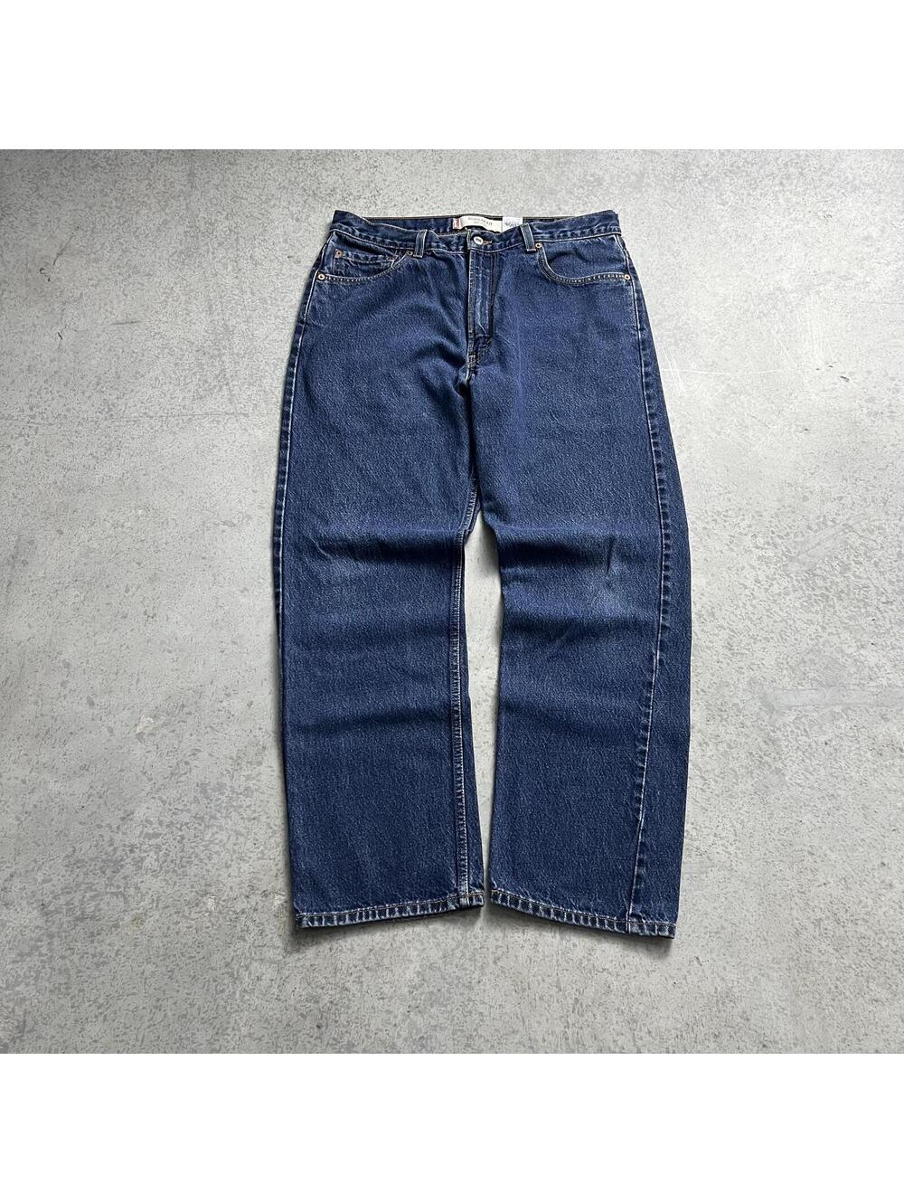 Vintage Y2K Levi’s 505 Regular Fit Jeans Men’s Sz. 36X30 (Fit 35X29) Medium Wash